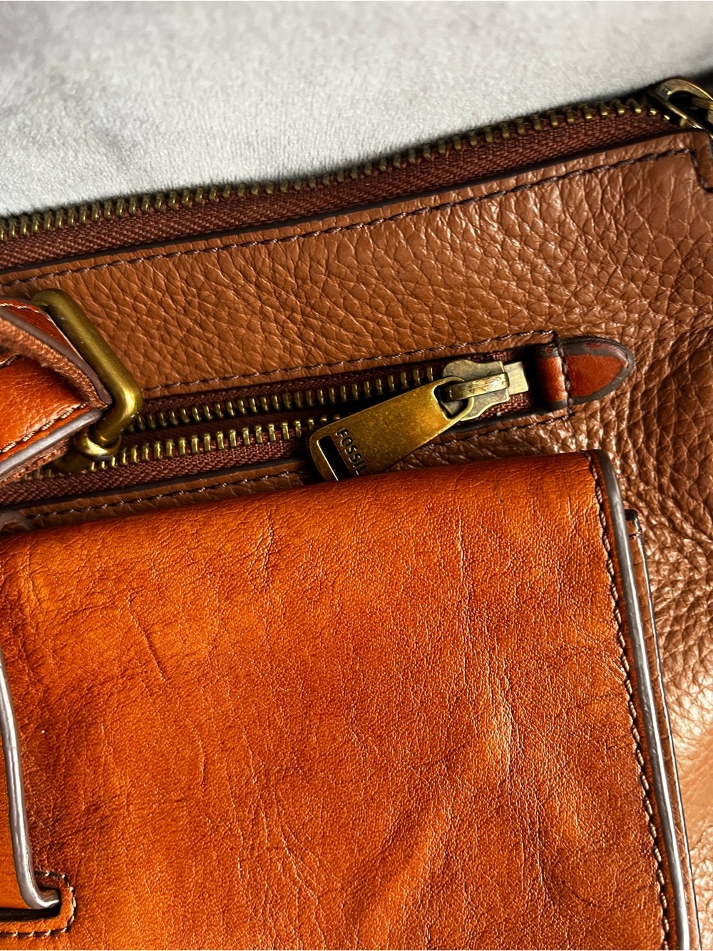 Fossil Two-Tone Brown Leather Crossbody Bag - Picture 3 of 7
